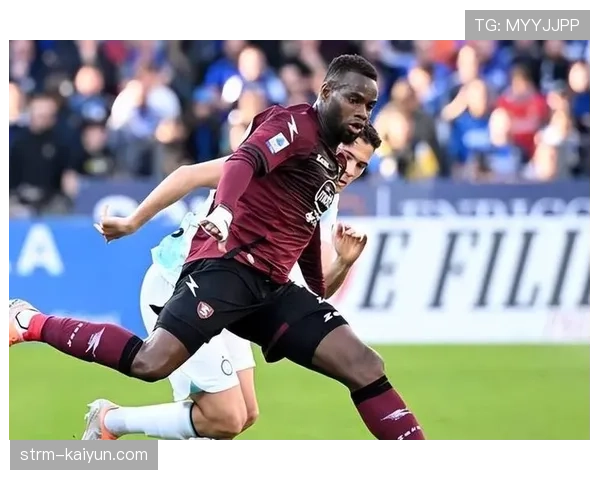 意甲：弗罗西诺内3-2萨索洛，保级六分战上演进球大战